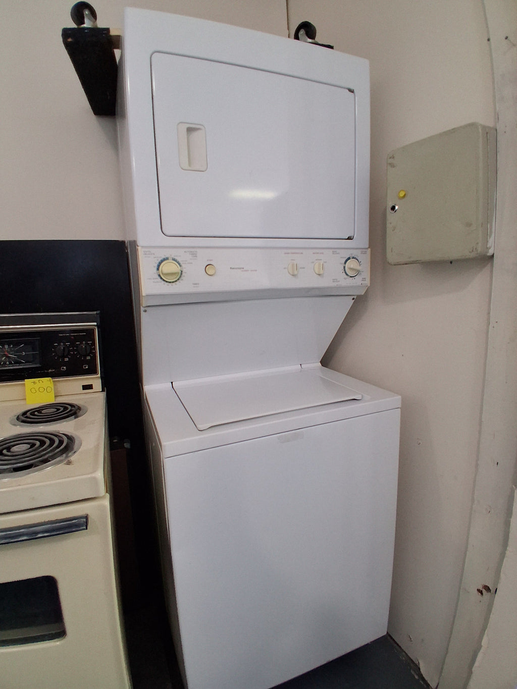 Kenmmore Laundry Center