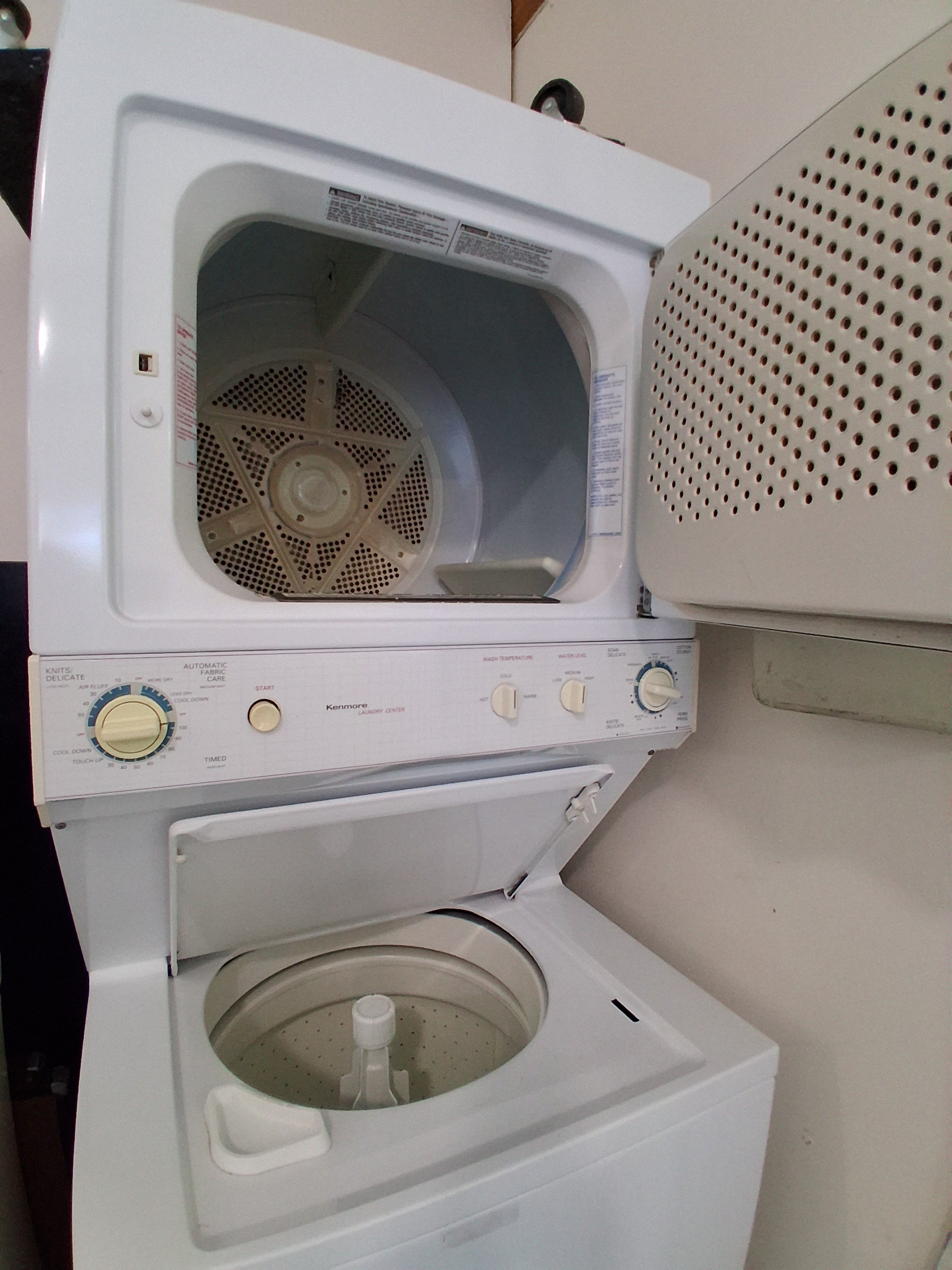 Kenmmore Laundry Center