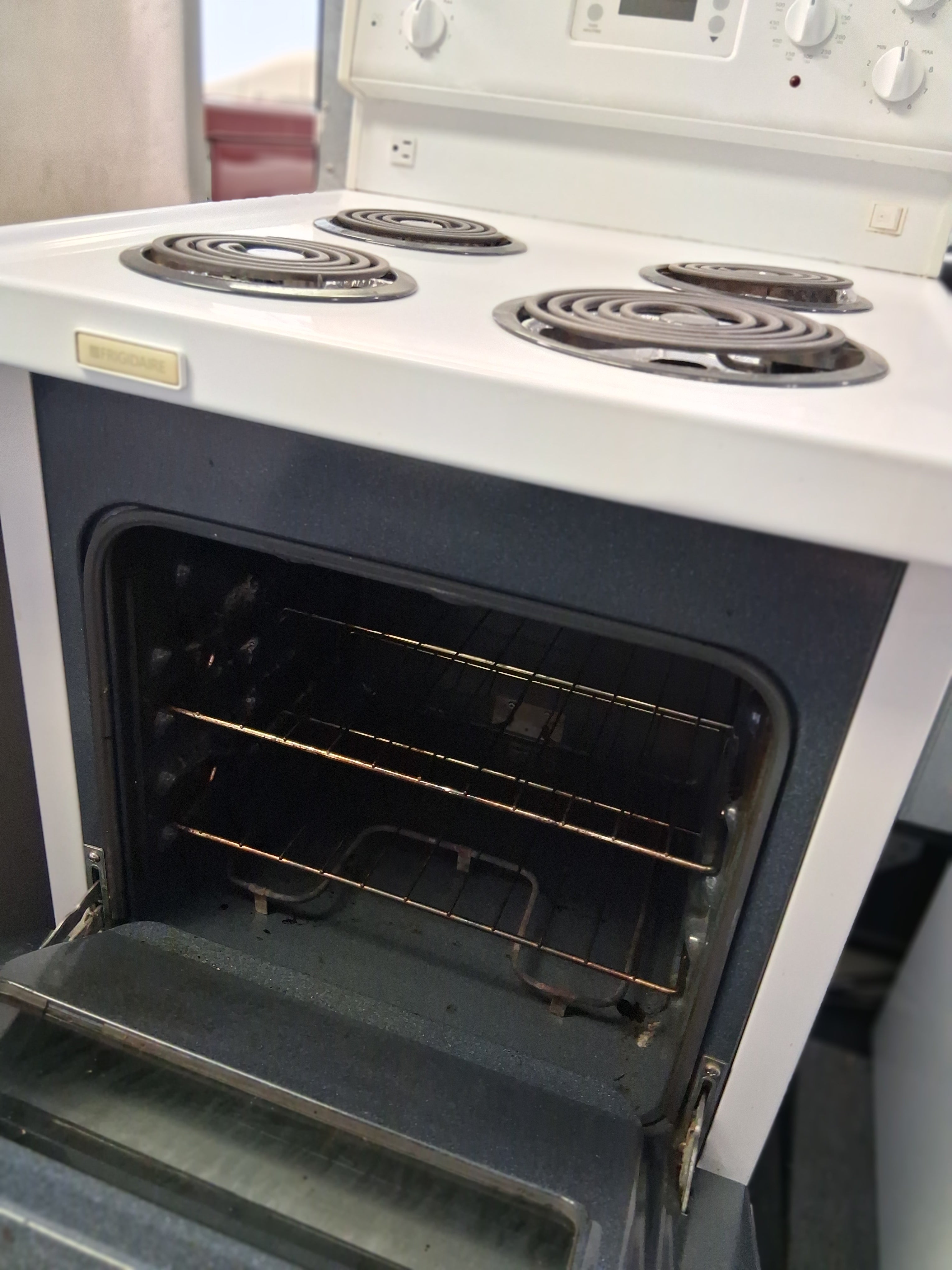 Frigidaire Stove