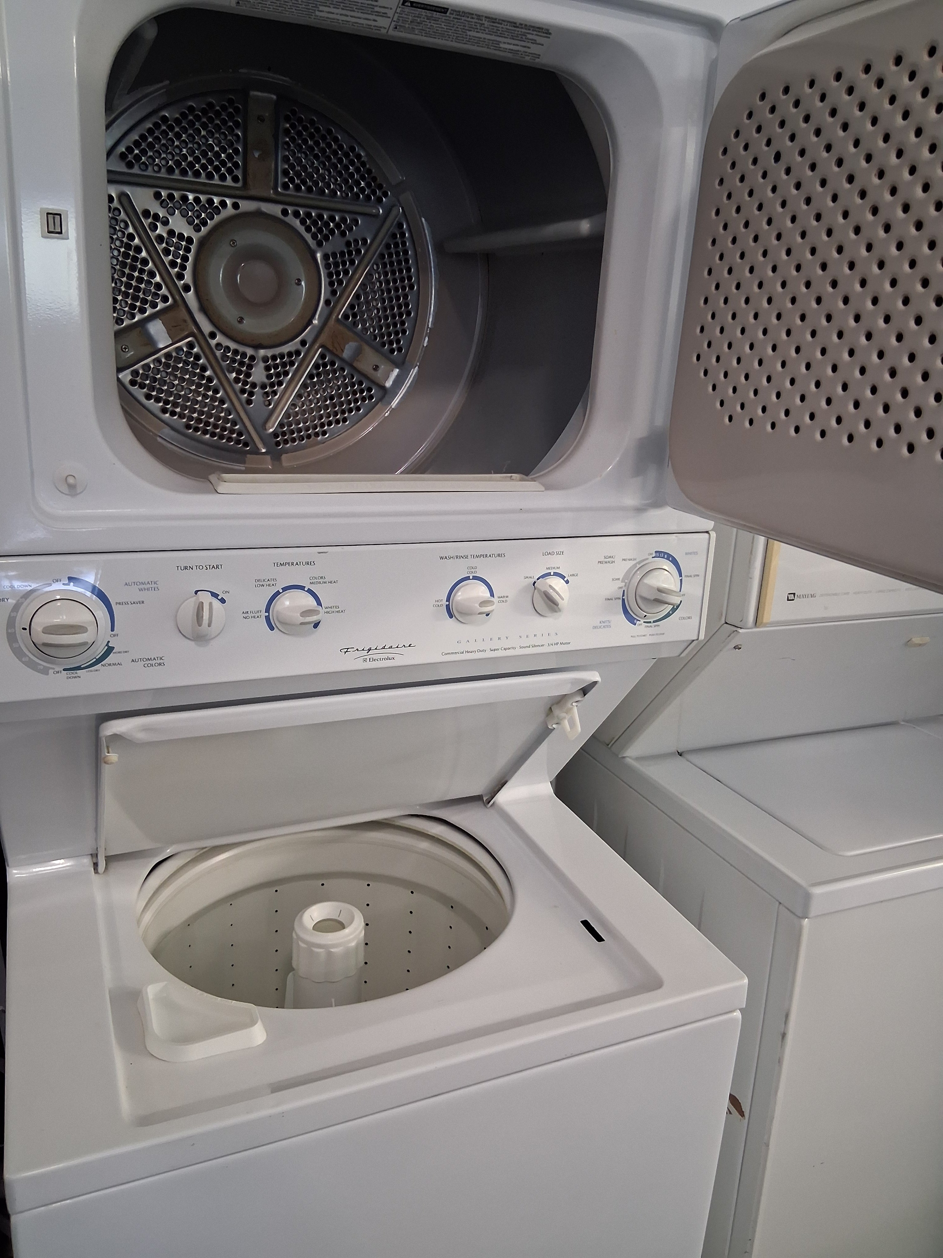 Fridgidaire Laundry Center